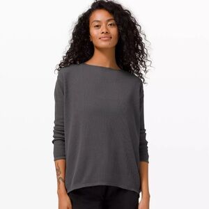 Lululemon back in action long sleeve